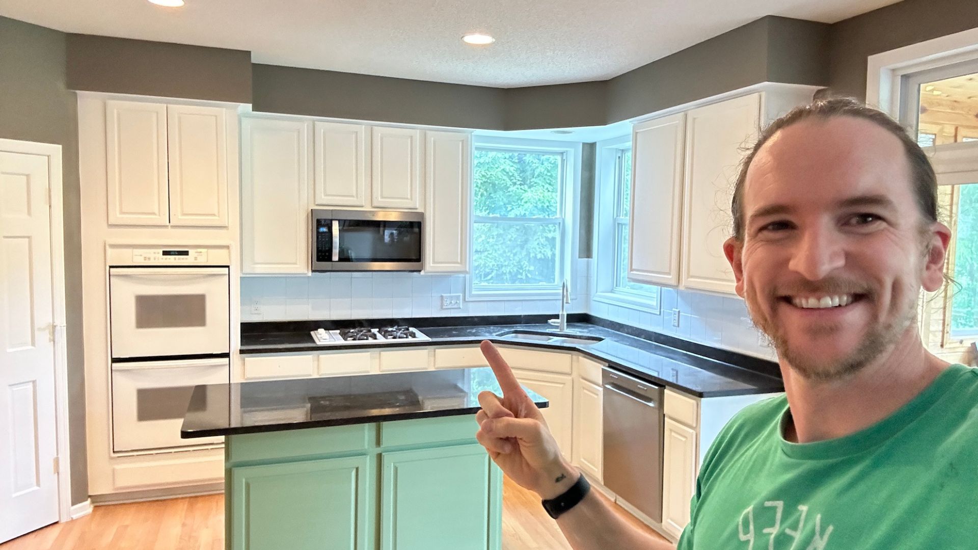 26 Must-Follow Tips for Repainting Cabinets by Pro Cabinet Painter Ryan Cunningham